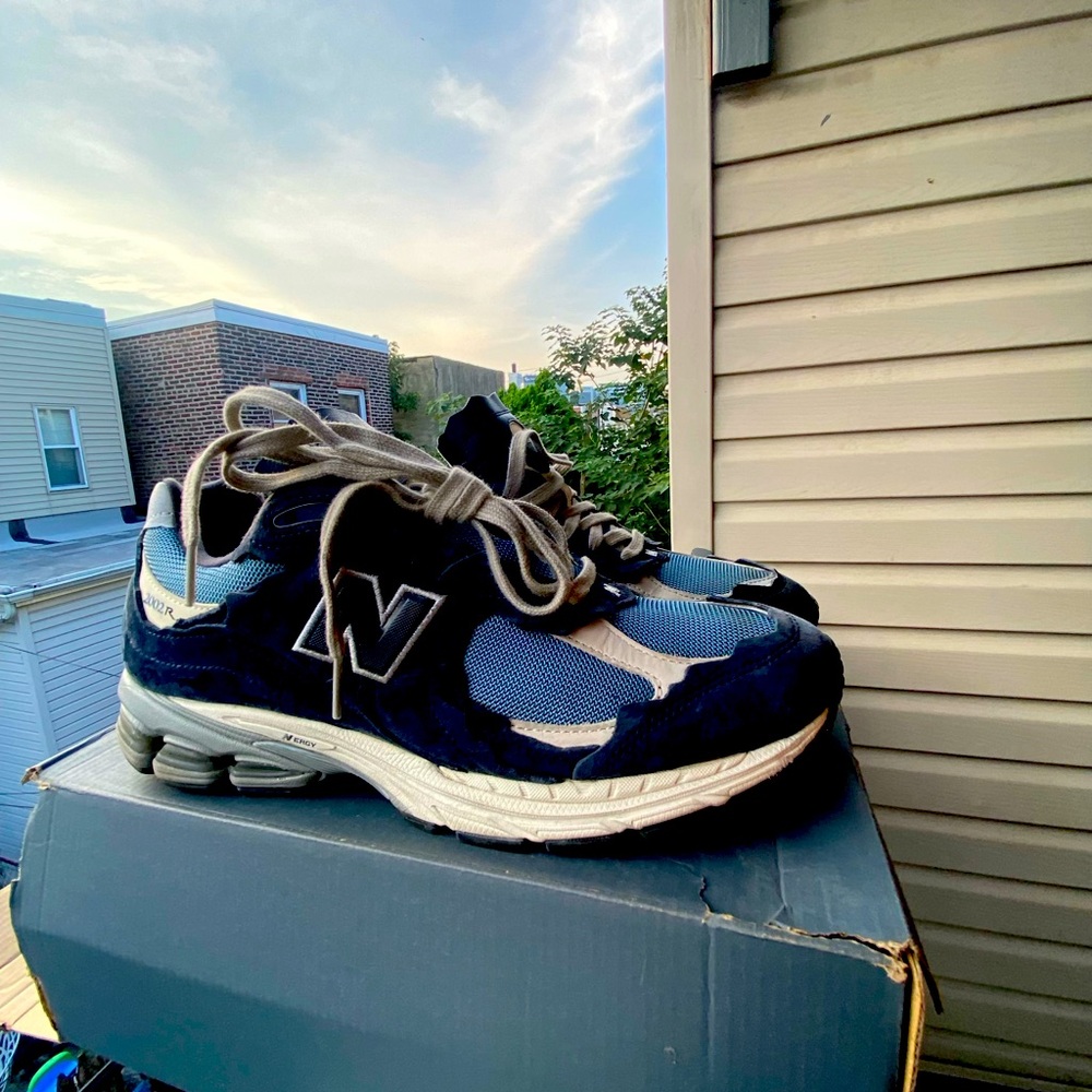 NEW BALANCE 2002r